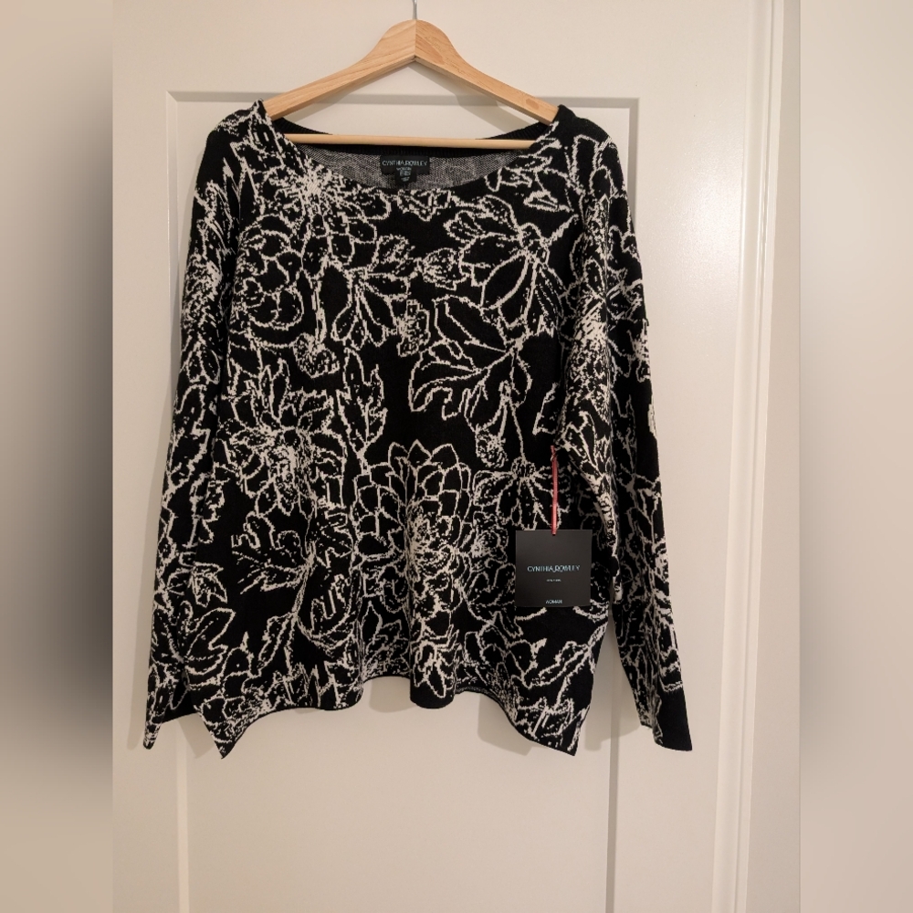 Cynthia Rowley Elegant Black and White Floral Sweater Size 2X NWT